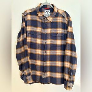 Iron & Resin Men’s Flannel Shirt